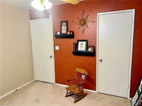 Amber Sands, FORT MOHAVE, AZ 86426