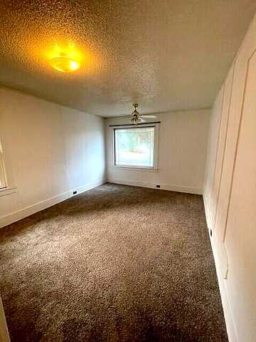 Grant, KLAMATH FALLS, OR 97601