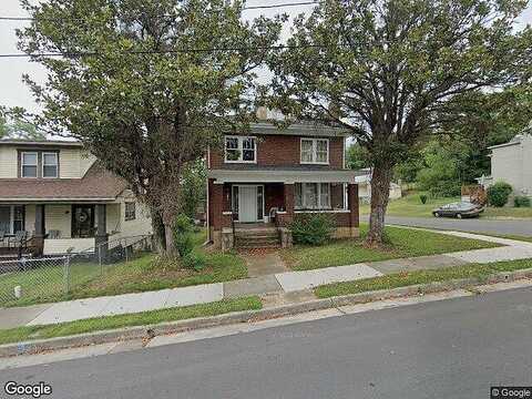 8Th, ROANOKE, VA 24016