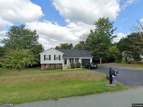 Fairmont, STAUNTON, VA 24401