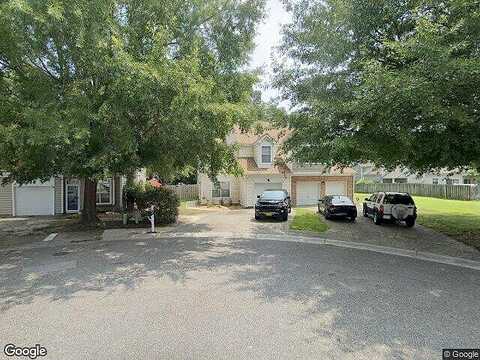Alice, YORKTOWN, VA 23692