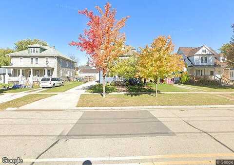 Broad, MENASHA, WI 54952