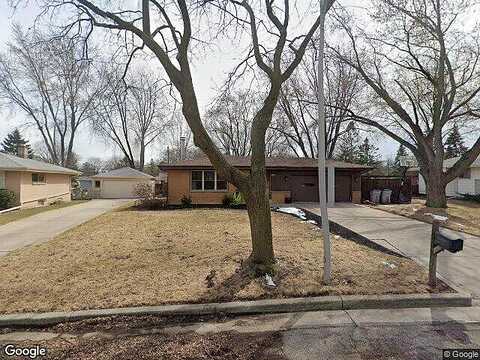 Birchwood, MILWAUKEE, WI 53221