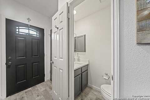 Cross, SAN ANTONIO, TX 78247