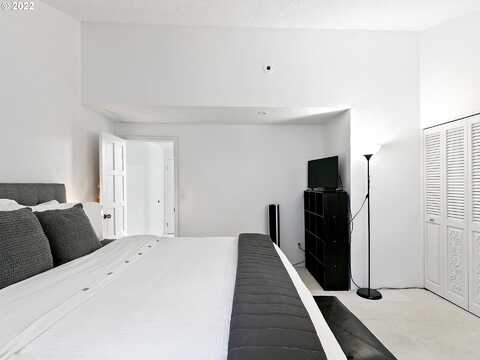 Canyon, PORTLAND, OR 97225