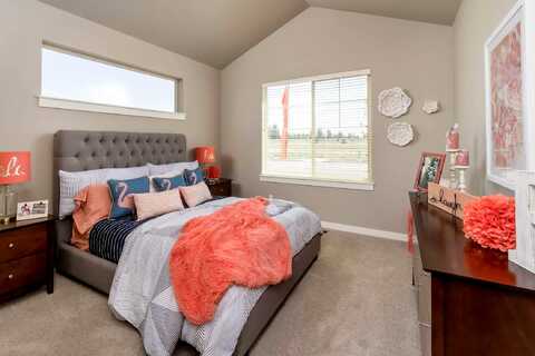 Oakside, BEND, OR 97701