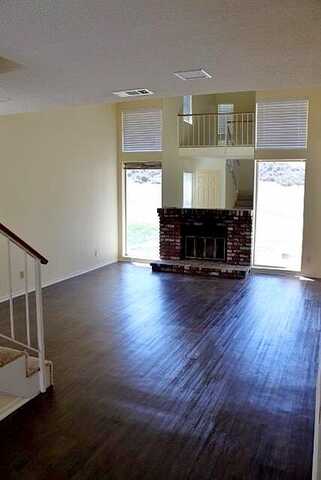 Glenview, TEHACHAPI, CA 93561