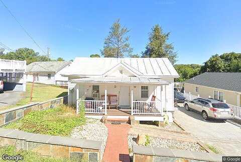 Gay, STAUNTON, VA 24401