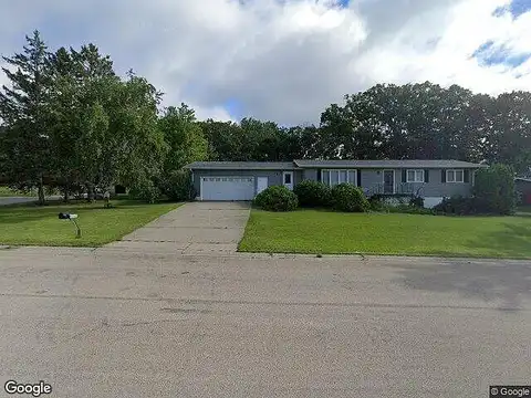 Lori, DETROIT LAKES, MN 56501