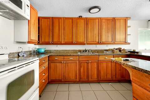 91St, PORTLAND, OR 97266