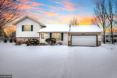 Broadway, LINDSTROM, MN 55045
