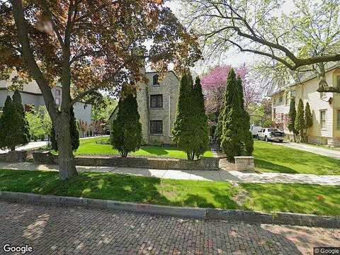 College, RACINE, WI 53403