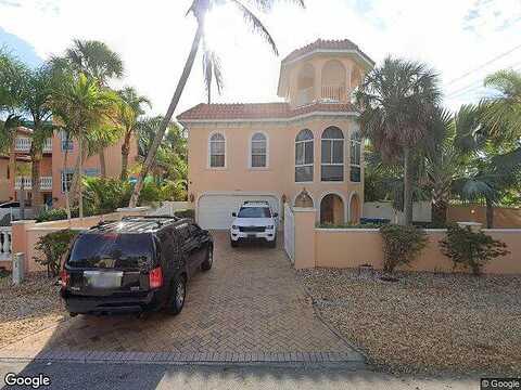 5Th, HOLMES BEACH, FL 34217