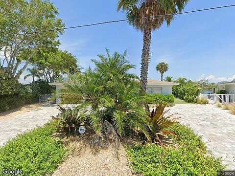 Poinsettia, ST PETE BEACH, FL 33706