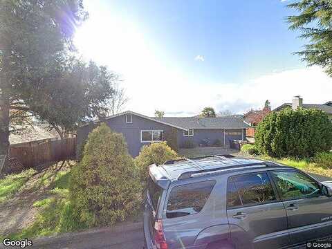 Royal, GRANTS PASS, OR 97526