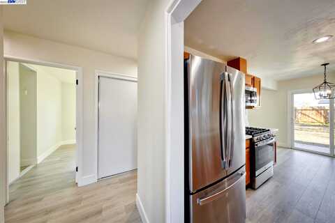 Deems, PITTSBURG, CA 94565