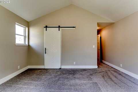 10Th, CRESWELL, OR 97426