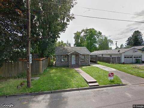 10Th, NEWBERG, OR 97132