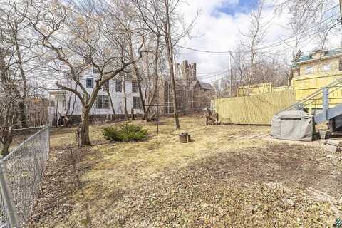 18Th, DULUTH, MN 55812