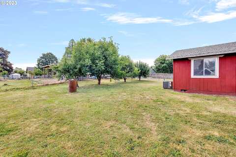 Carol, MOLALLA, OR 97038