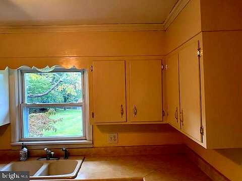 Daladier, VINTON, VA 24179
