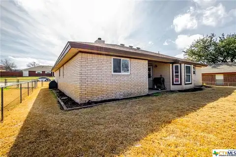 Courtney, COPPERAS COVE, TX 76522