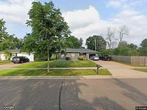 Ellis, EAU CLAIRE, WI 54701