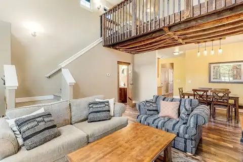 De Haviland, BEND, OR 97701