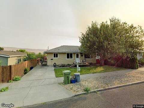 14Th, THE DALLES, OR 97058
