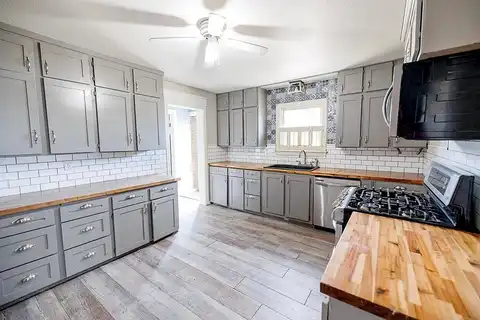 Avenue V, SNYDER, TX 79549