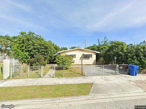 6Th, RIVIERA BEACH, FL 33404
