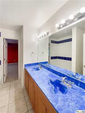 Grizzly, HARKER HEIGHTS, TX 76548