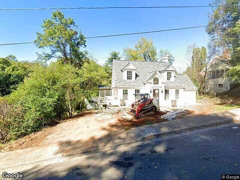 Oak, ROCKY MOUNT, VA 24151