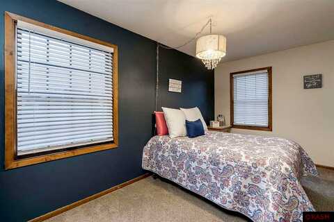 Outer, LE SUEUR, MN 56058