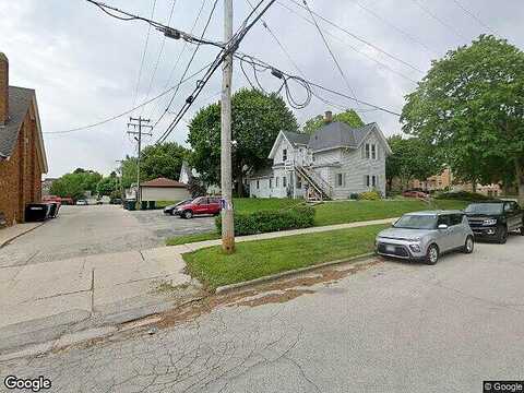 8Th, WEST BEND, WI 53095