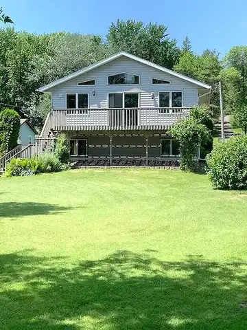 Almond, STANCHFIELD, MN 55080
