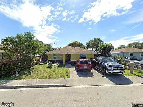 17Th, RIVIERA BEACH, FL 33404