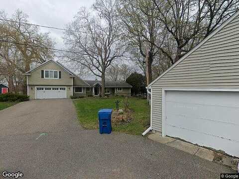 Vine, MOUND, MN 55364