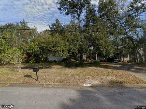 Lee, PENSACOLA, FL 32503