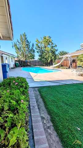 Weyand, SHAFTER, CA 93263