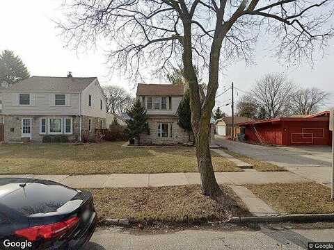 Pine, MILWAUKEE, WI 53207