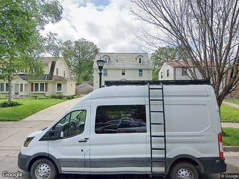 Riverwood, SAINT PAUL, MN 55104