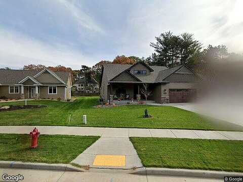 Crest Ridge, EAU CLAIRE, WI 54701