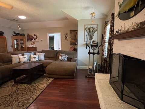 Bellechasse, MIDLAND, TX 79705