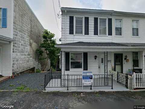 Wallace, POTTSVILLE, PA 17901