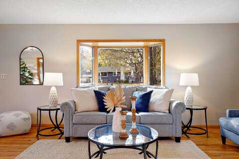 16Th, MINNEAPOLIS, MN 55426