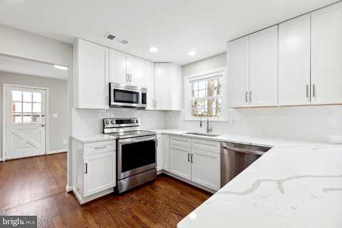 Curtis, ALEXANDRIA, VA 22309