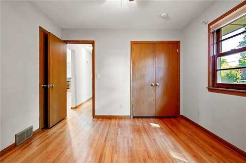 Oakland, MINNEAPOLIS, MN 55423
