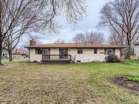 Thomas, SHAKOPEE, MN 55379