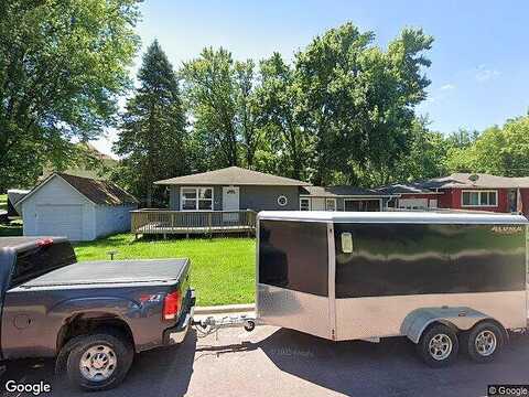 4Th, BLUE EARTH, MN 56013